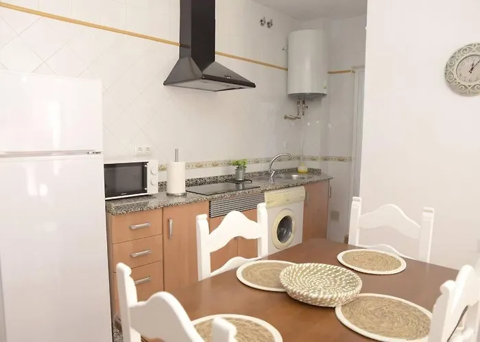 Apartamento Elena - Sólo Familias Y Parejas